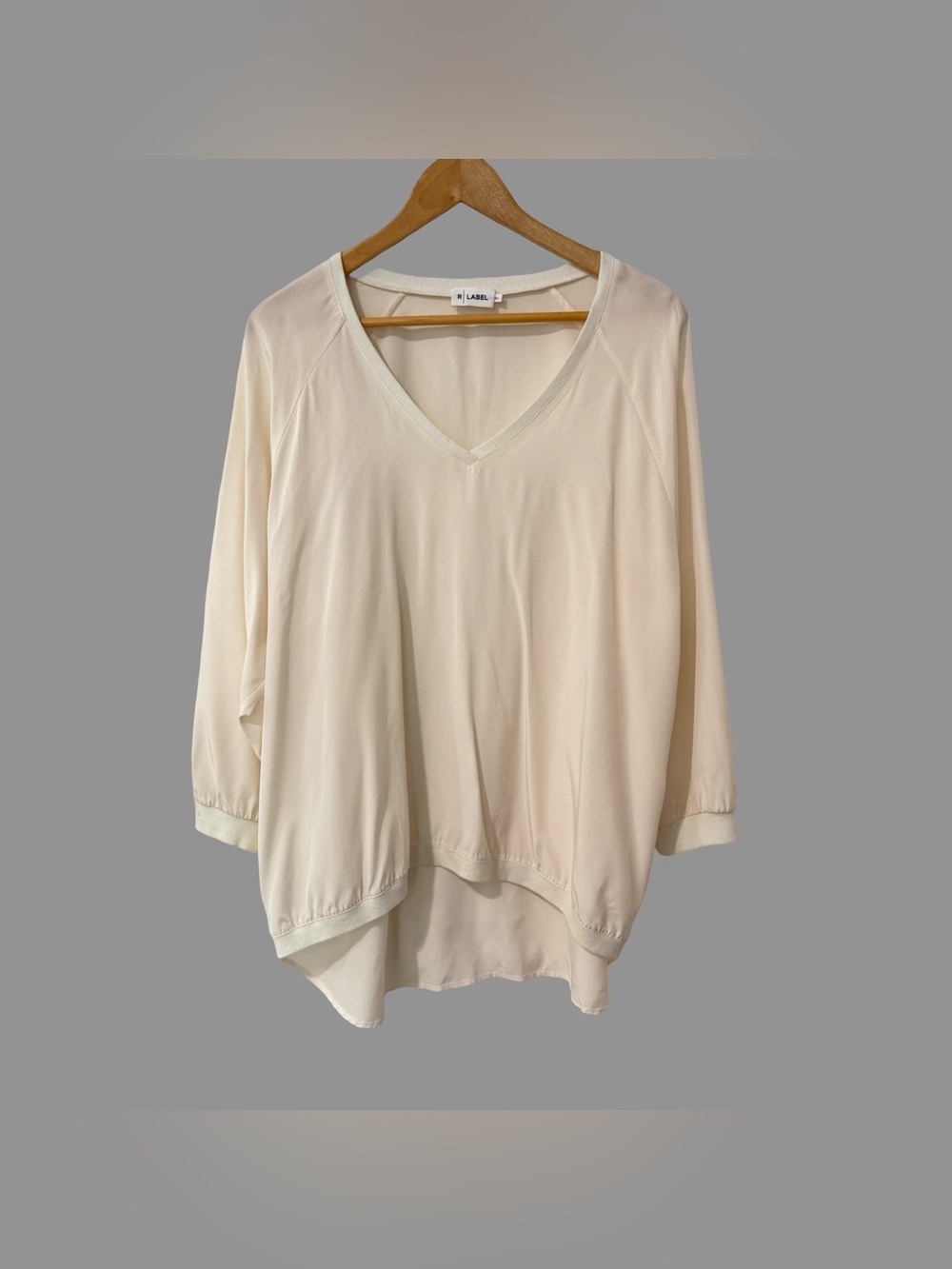 R| Label 100% Silk Ivory Long Sleeve V-Neck Blouse L ($198)